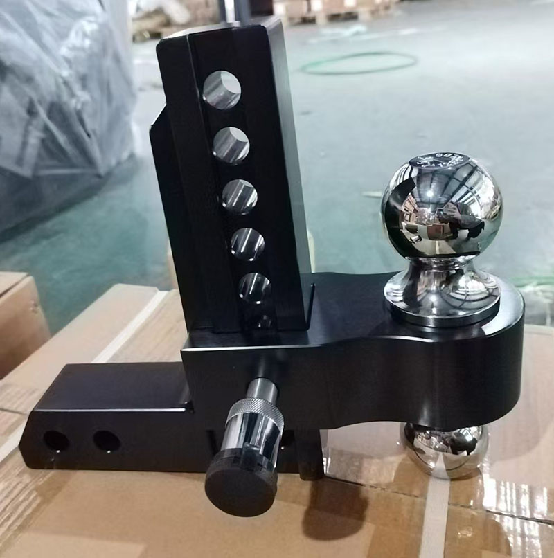 عقبة مقطورة سبيكة