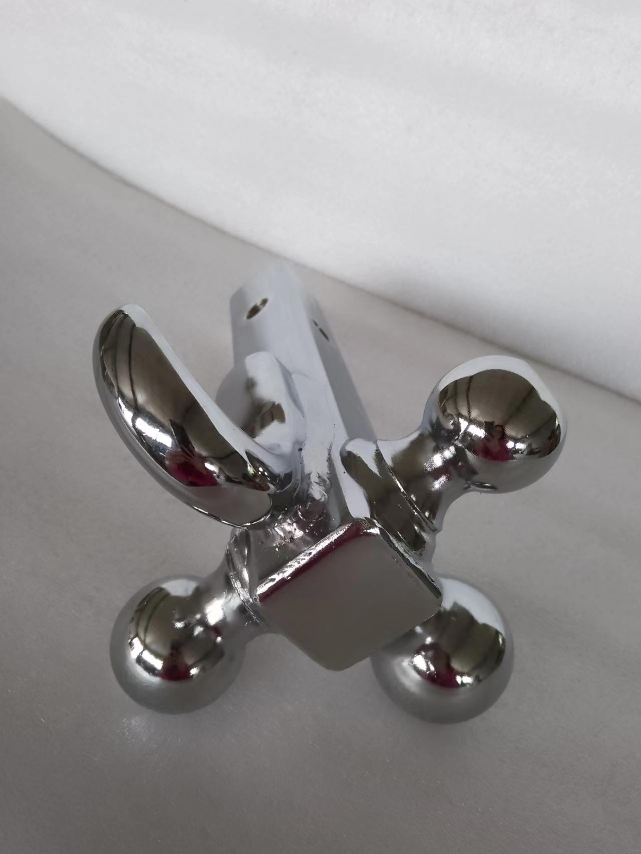 هوك الكرة يتصاعد